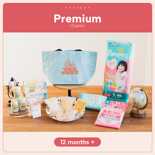 Traveling set for children aged 12 months and older